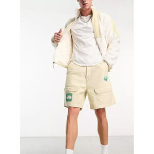 NWT * The North Face* Men's Khaki Flat Front Valley Casual Shorts Relaxed Fit 32